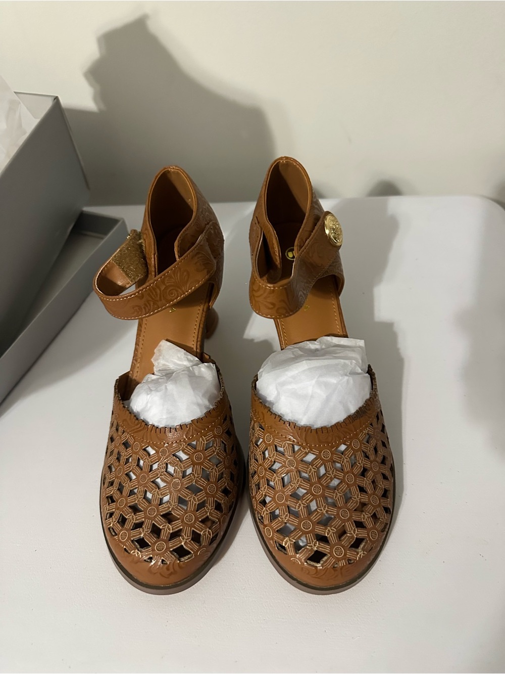 NEWBELLA Women’s Mary Jane Vintage Pumps Size 8